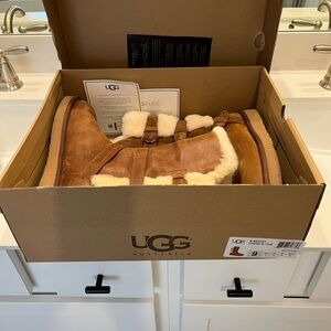 UGG Chestnut 9 Becket Boots